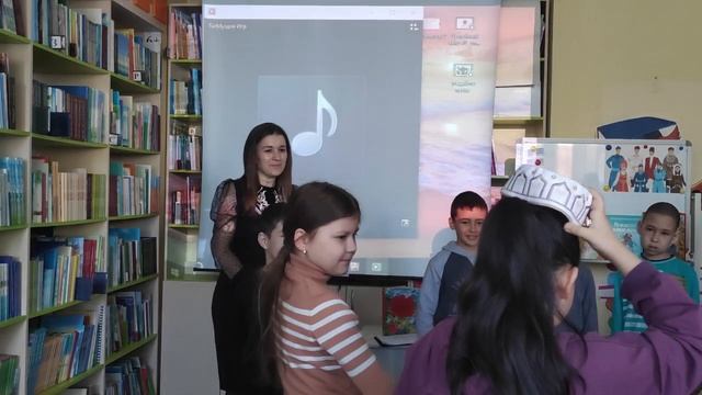 Центральная детская библиотека. Народы дружат сказкой