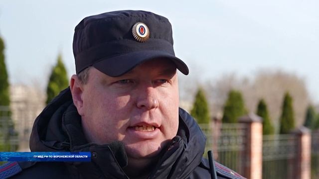 В Воронеже полиция и казачья дружина запустили совместное конное патрулирование