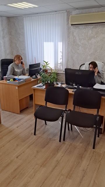 Работа кипит