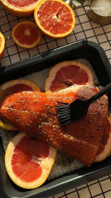 Лосось на соли с грейпфрутом и красным апельсином 🐟🍊