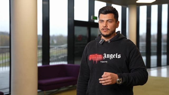 Руслан Хуммедов, Директор по операционной эффективности ООО «МВС ГРУП». ИИ-агенты для бизнеса.