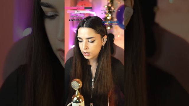 ПОЁМ ЛЮБИМЫЕ ПЕСНИ В ТЕПЛОМ КРУГУ ДРУЗЕЙ ❄️ #shorts