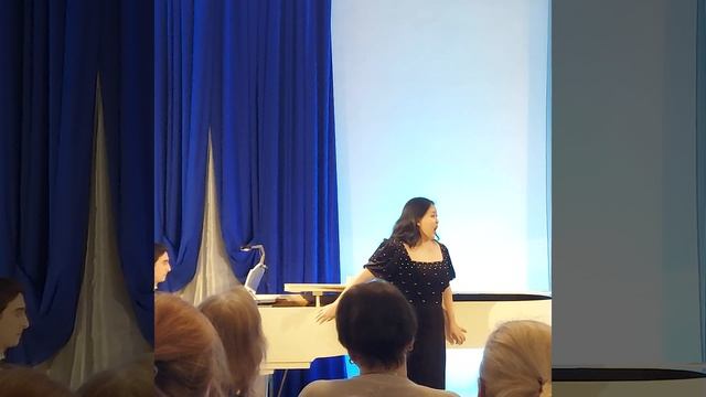 Карина Хов 19.04.26 7