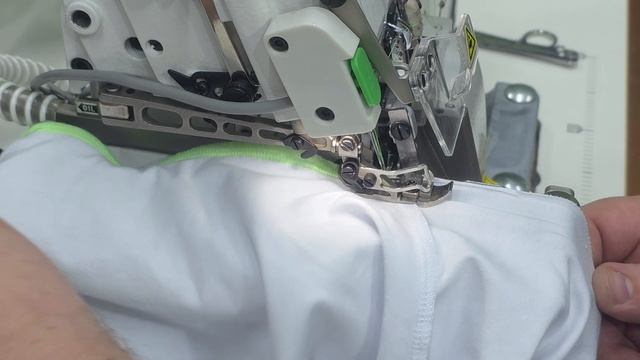 Притачивание рибаны на оверлоке Jack