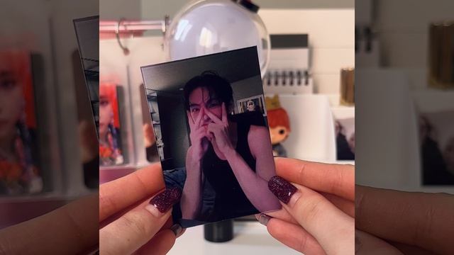 Лентикулярная карта V LIVE [2]