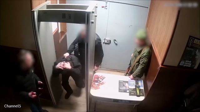 В Харькове ТЦК ворвались в частный дом, устроили стрельбу и похитили двух человек