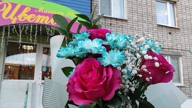 Цветочный Магазин Флора на Нефтяников 10