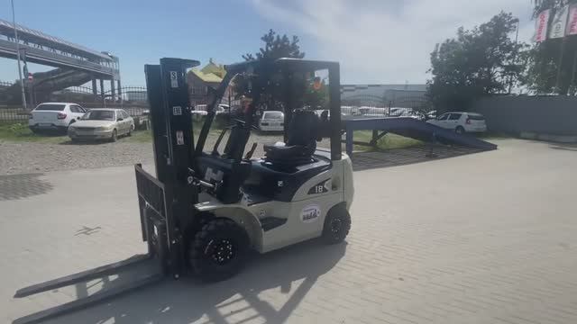 Вилочный погрузчик TFN CPCD18-XRW10  POV