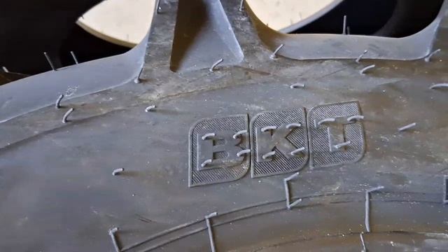 Комплект шин на мини трактор от производителя  BKT  9.5-22 и 6-14 в город Шимановск  MinyTrakt