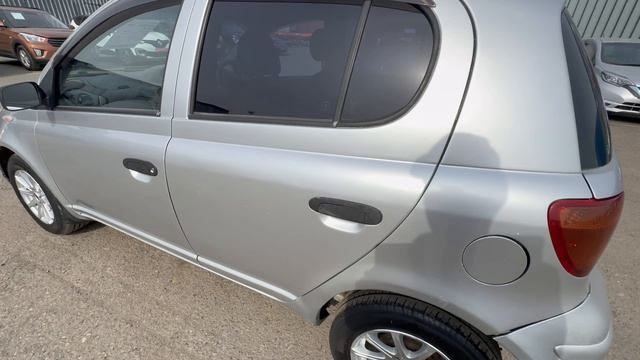 Toyota Vitz 2002