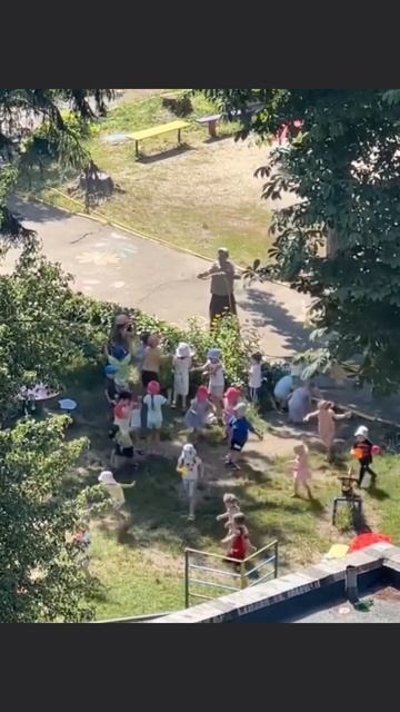 Ключевые воспоминания своего детства, передаются по наследству следующему поколению.