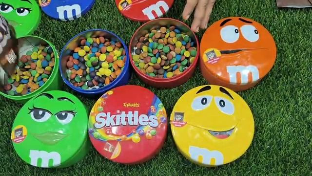 Asmr. Цветные конфеты. Видео для детей. Нэвкин тв.(61)