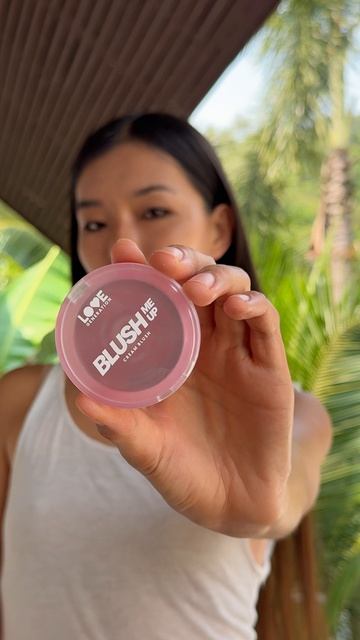 Лёгкий макияж, который подчеркнет твое естественное сияние — забирай туториал, чтобы повторить 🌷