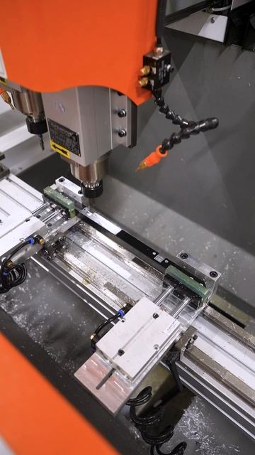 Обрабатывающий центр для алюминиевого профиля QICHEN