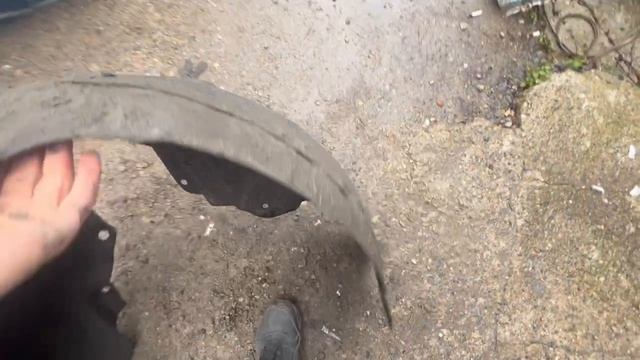 Подкрылок кворис левый 21630