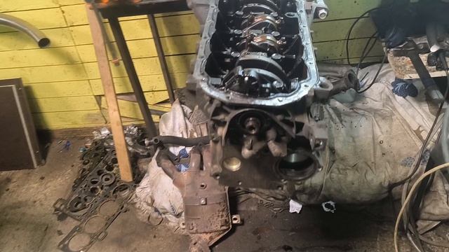 Мотор от ларгуса часть 1.