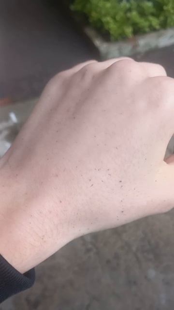 Чёрные дожди накрыли Туапсе.

По словам местных, необычные осадки начались после пожаров и атак дрон