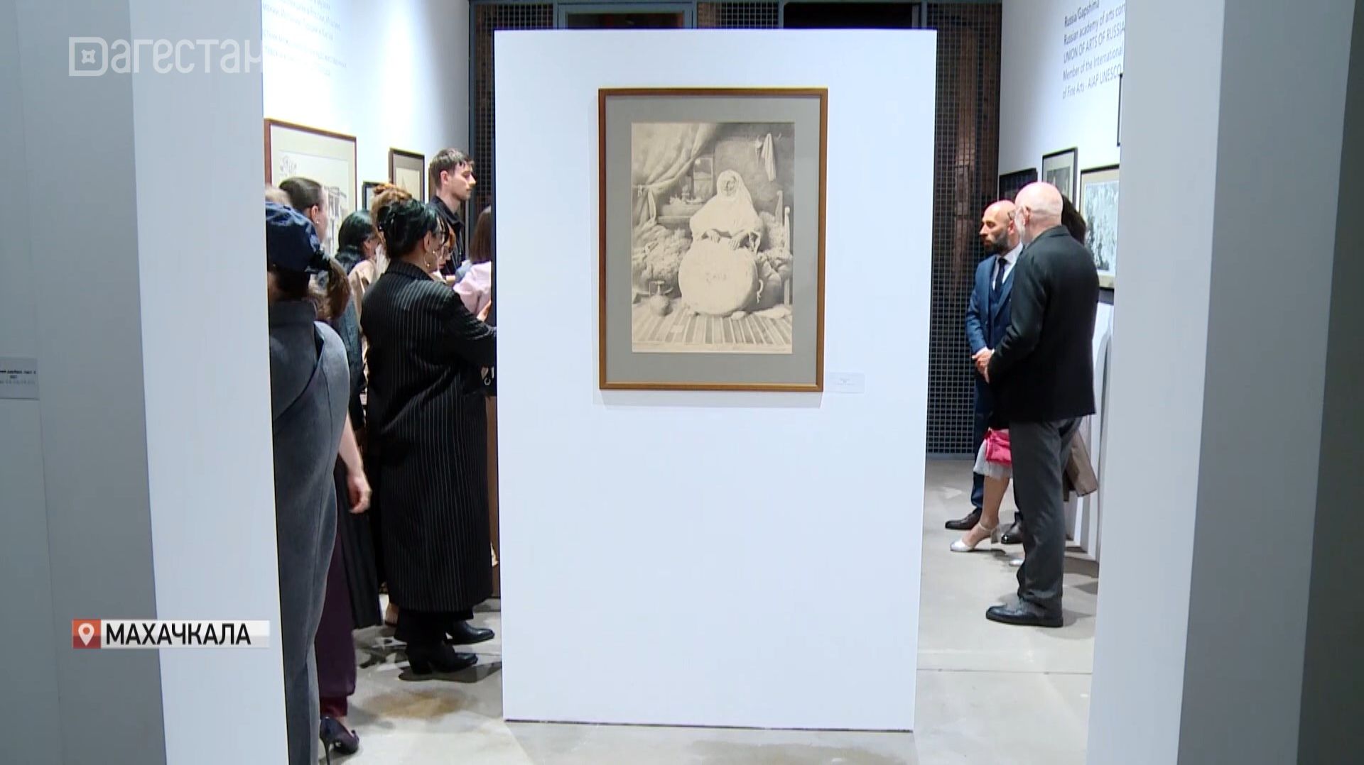 Магомед Даудов открыл в Махачкале галерею авторского искусства