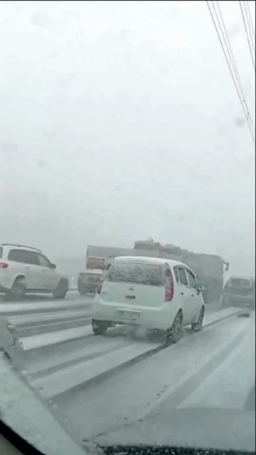 Обильный снег выпал в Новосибирске 2 камера