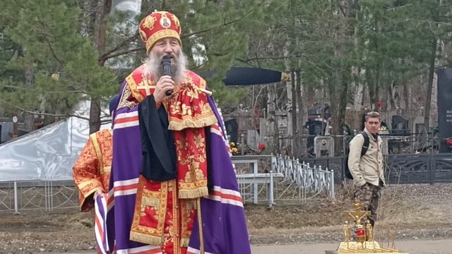 Проповедь владыки Гурия на Радоницу на Арсеньевском кладбище