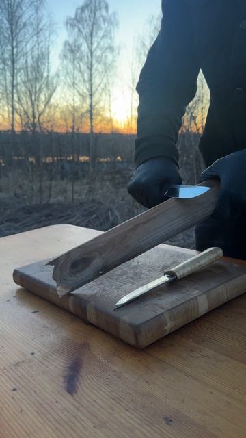 Проверка просто.ножа на закате🔥🔥🔥 арт.WB: 399320847 | 399323359 #кованыйнож #ножручнойработы