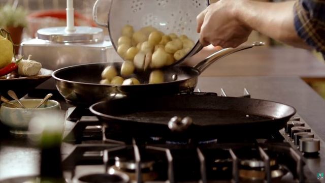 30 минут. Сендвич со стейком, картофель, салат. ПЕРЕВОД Джейми Оливер