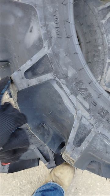 Шины 9.5-22 BKT  на японский трактор  в Благовещенск  MinyTraktor.ru 7 912 50-20-455