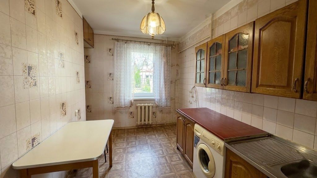 Обзор 4- комнатной квартиры на продажу в Ялте, ул. Тимирязева