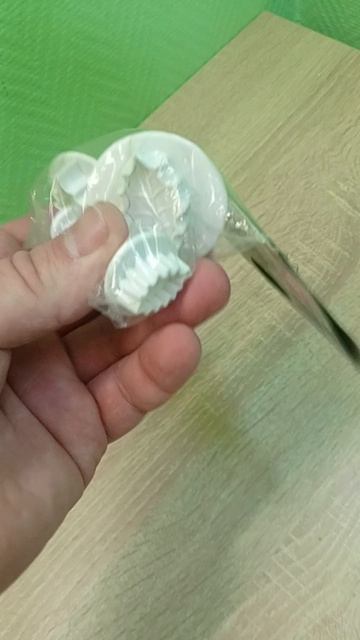 Выемка кондитерская со штампом «Лист дуба» D=2,7-3,5-4,5см (3 штуки) пластик белая Paderno арт 3220