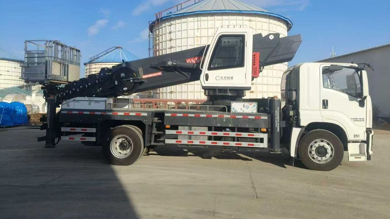 Автовышка Isuzu Giga 45 метров 18т.