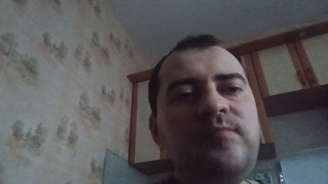 В тёмной кухне темный шоколад ем