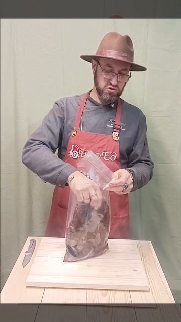 Вырезка пятнистого оленя