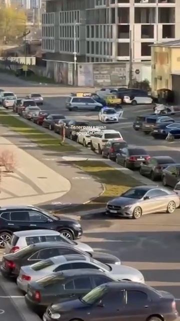 Мужику повезло он убежал от людоловов.