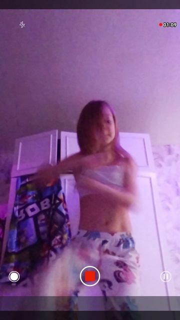 Это я снимала нпесню.