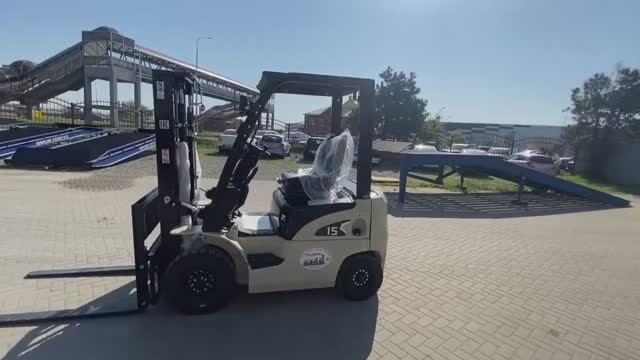 Вилочный погрузчик TFN CPCD15-XRW10  POV