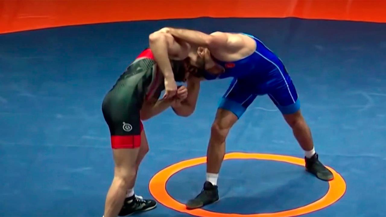 Два золота завоевали российские спортсмены на чемпионате Европы по борьбе