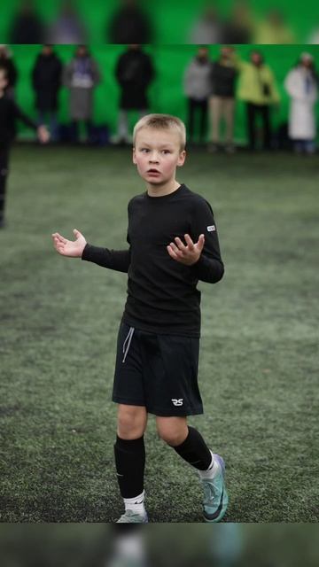 1000088458.mp4мой внук спорстмен