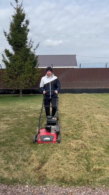 Скарификация - аэрация рулонного газона.