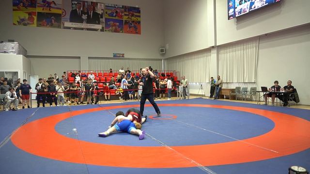 Турнир памяти Комова А.В. Вес 68 кг. 1/4 финала Потапенко Андрей(Геленджик)-Сафоян Джамал(Краснодар)