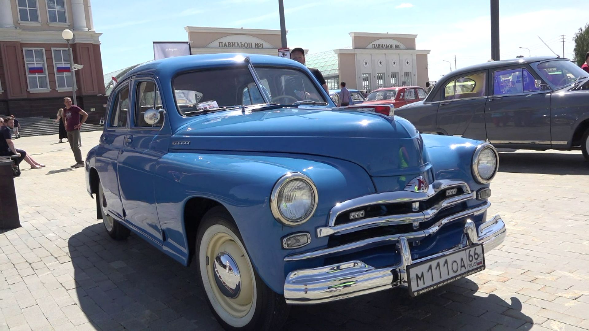 Музей ретро автомобилей.