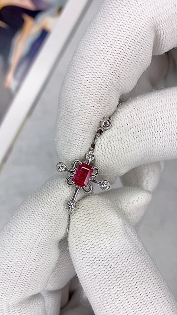 Серьги с рубинами и бриллиантами арт: К0804202600