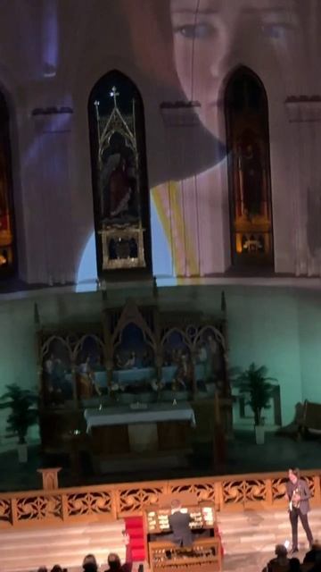 Зажгли вместе с Тимуром Халиуллиным сотни сердец в Кафедральном соборе св. Петра и Павла (Москва)