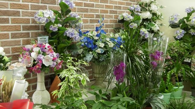 Цветы для свадебного торжества в салоне 