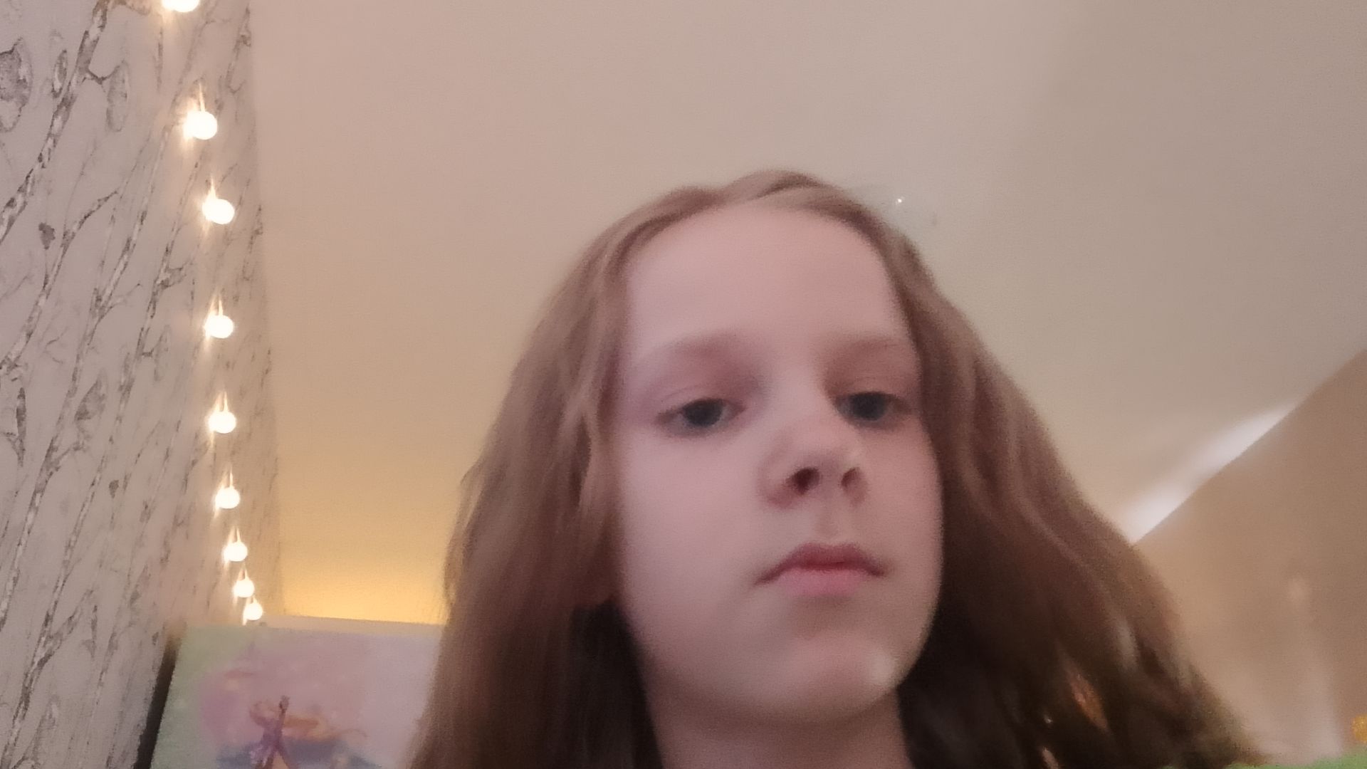 Ночёвка с младшей сестрой 😀.