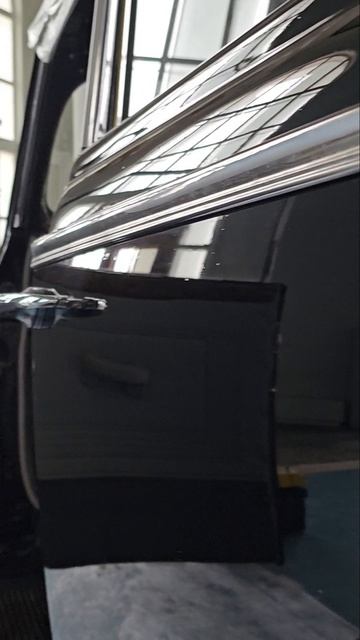 Полировка ретромашины ЗИС 110Б Юрия Гагарина