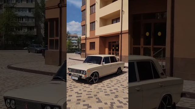 Вот это тачки.mp4