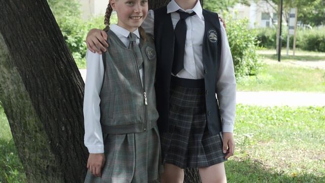 KONDRICH Школьная форма. Танцы на улицах г.Верхняя Пышма