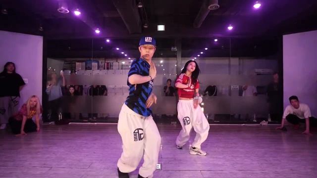 Lifestyle Lisa dance mirore