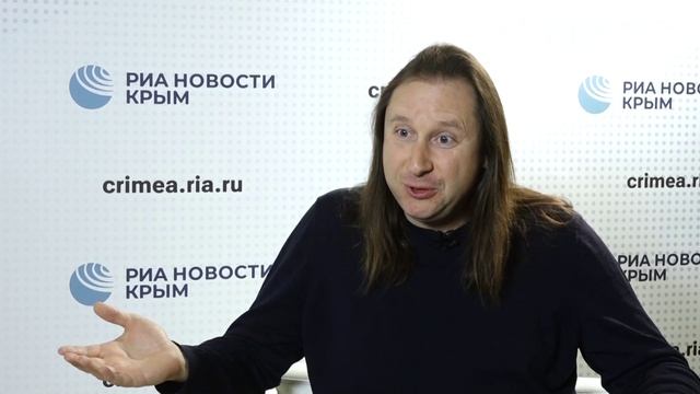 Это просто стереотип: не все артисты мало зарабатывают.