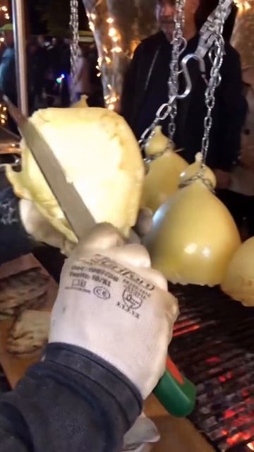 Бутерброд с расплавленным сыром 🧀